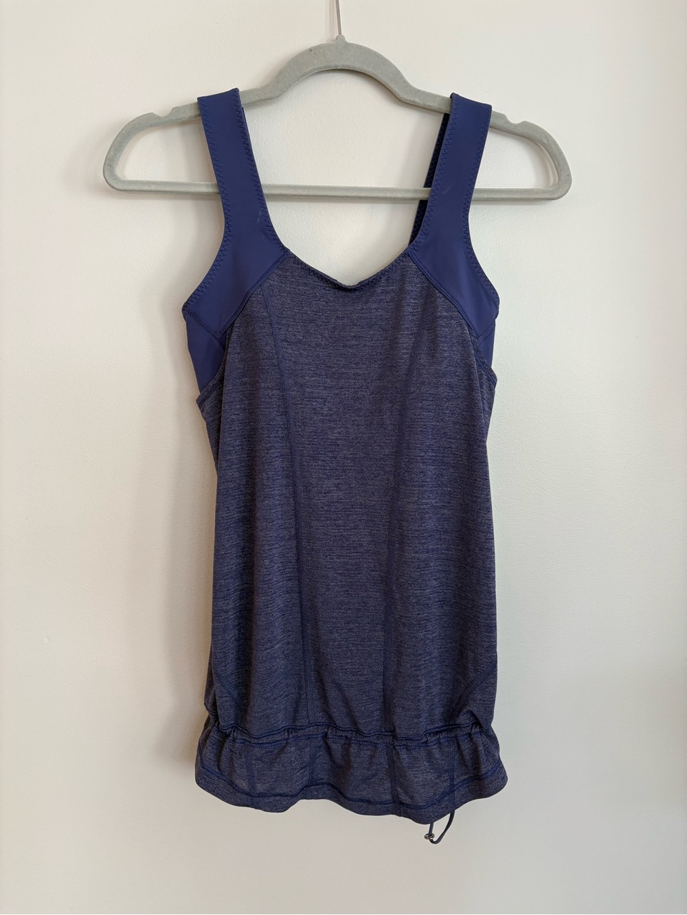 Lululemon No Limits Tank in Heathered Purple, size 6